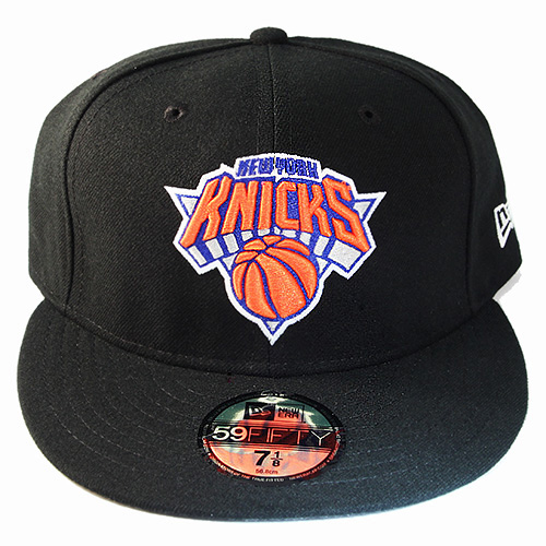 moschino hat
