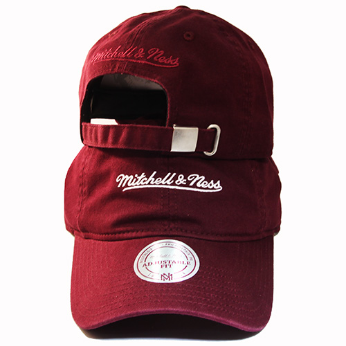 maroon strapback hat